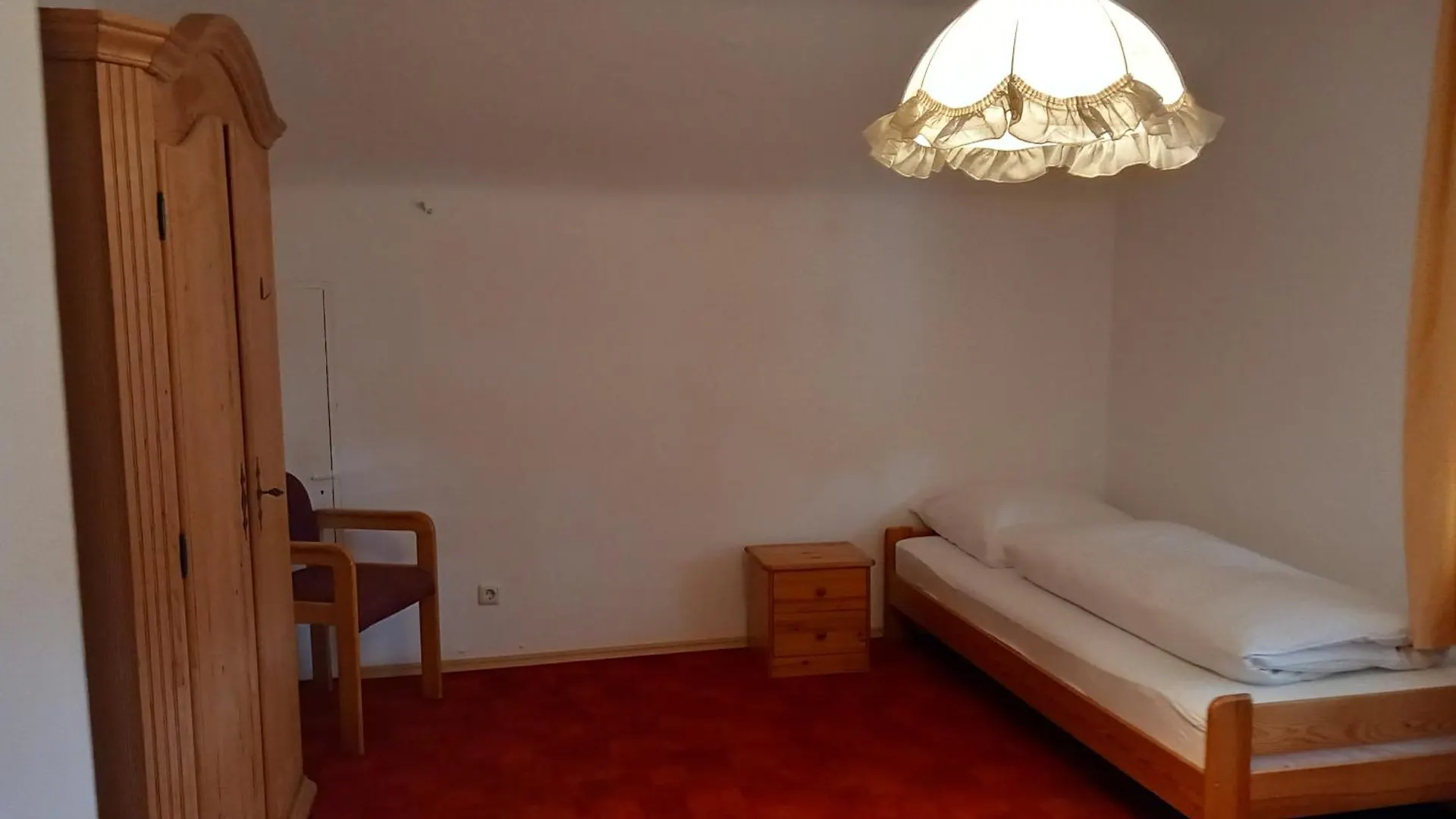 Apartment Gaestehaus Langhammer Ferienwohnungen Bubenreuth Germany